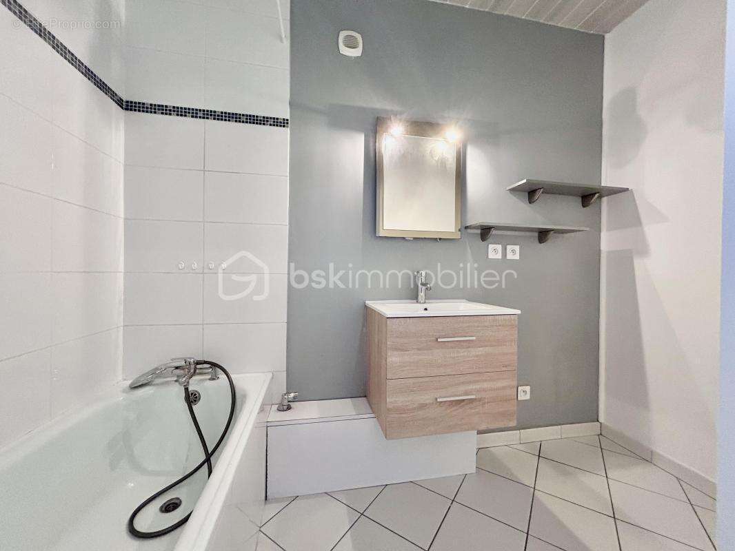 Appartement à COGNIN