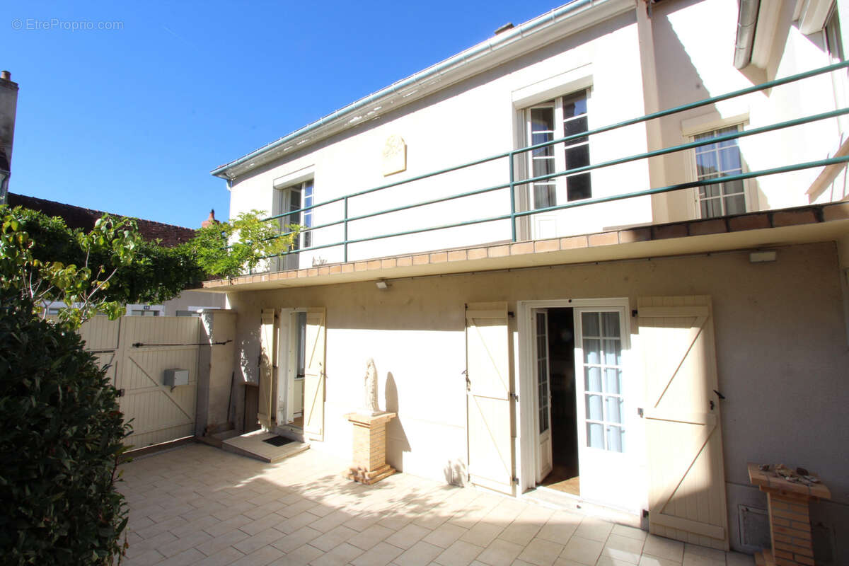 Maison à LA CHARITE-SUR-LOIRE