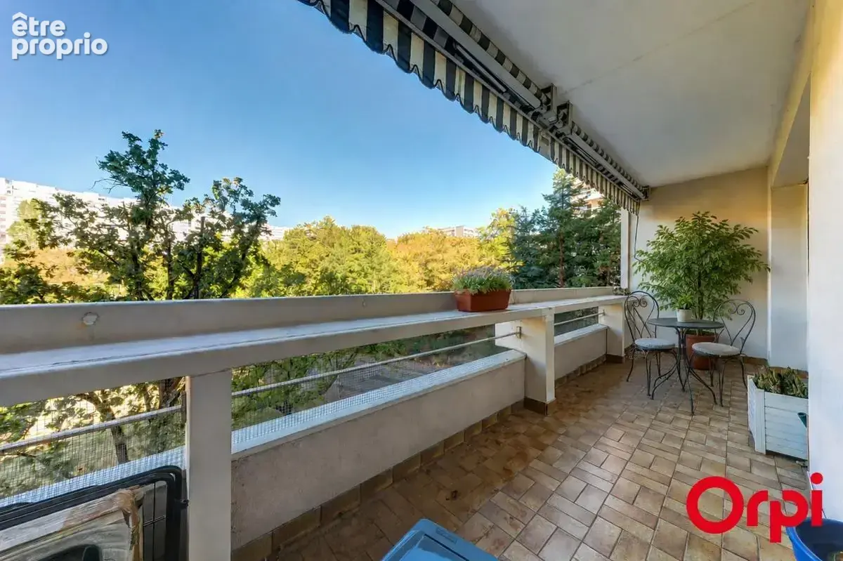 Appartement à CALUIRE-ET-CUIRE
