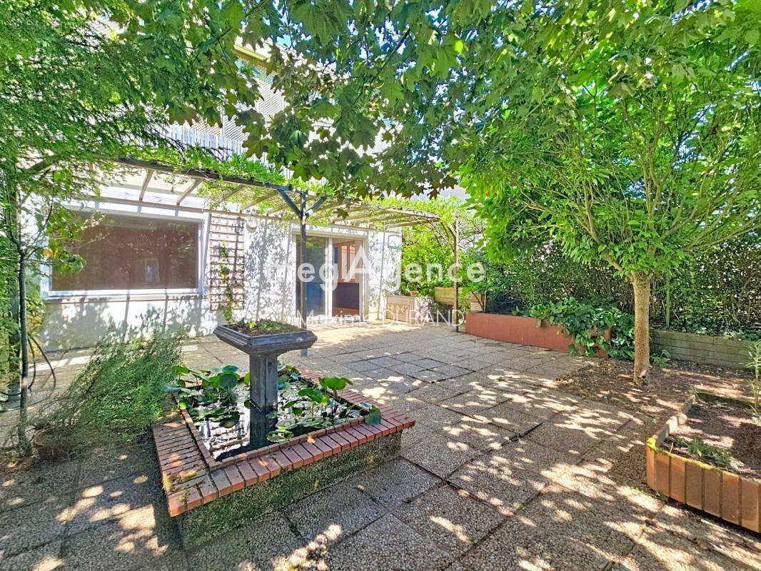 Maison 4 chambres - Atelier 150 M² - photo 13