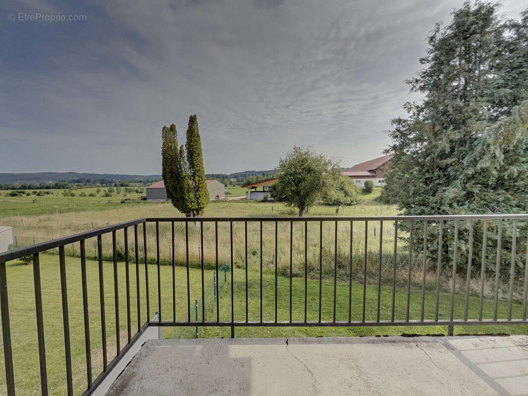 Appartement à CERNAY-L'EGLISE