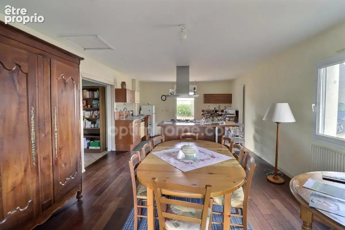 Aux portes de Nantes – Maison familiale T7 de 145 m² avec DPE A (Saint-Julien-de-Concelles) - photo 9