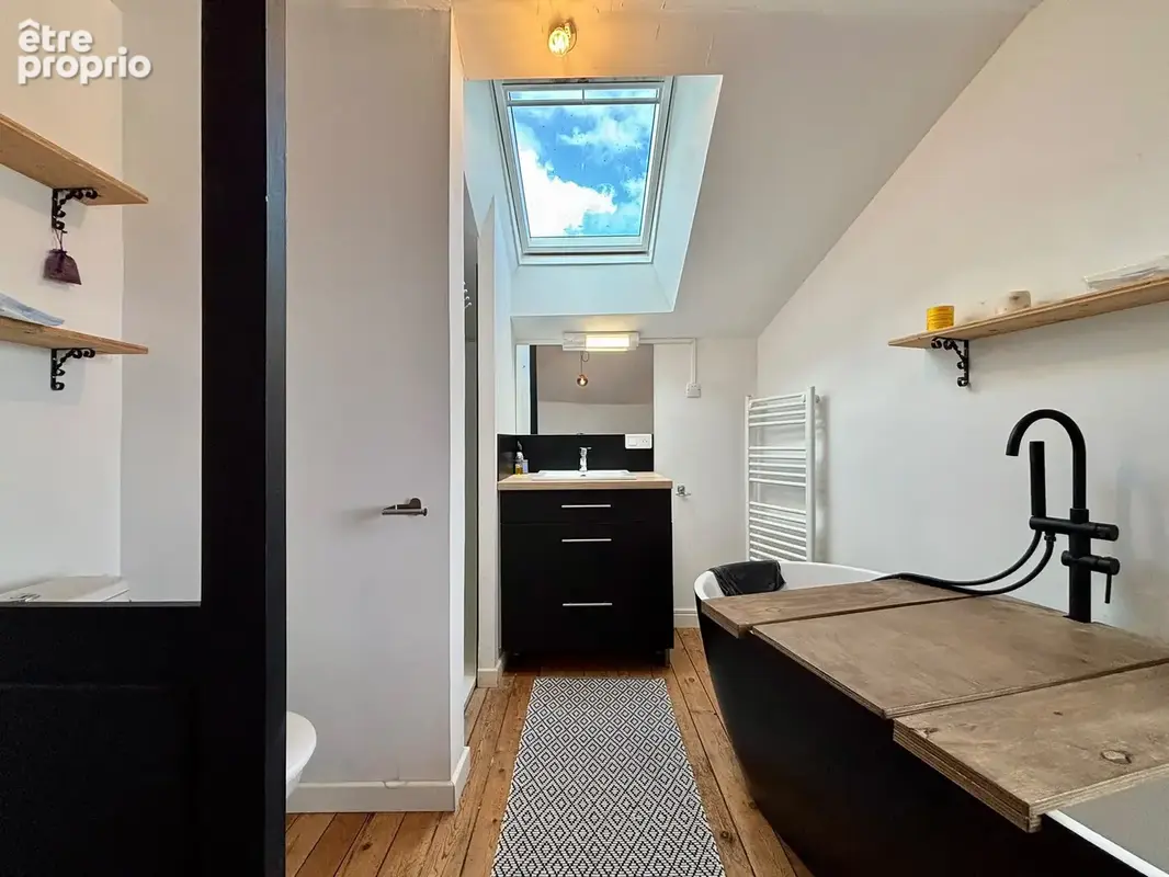 Maison de ville avec suite parentale et cave — Saint-Benoît - photo 8