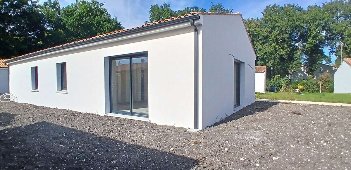 Maison à SAINT-SULPICE-DE-ROYAN