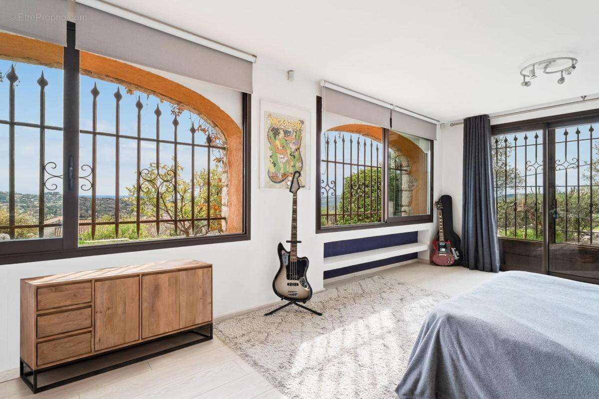 Maison à LA COLLE-SUR-LOUP