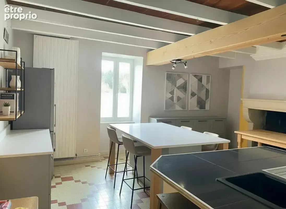 Maison en pierre de caractère avec dépendances  (79260) La Crèche - photo 7