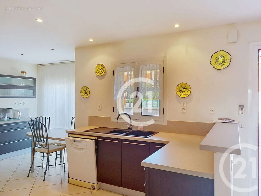 Maison à SAINT-CYPRIEN