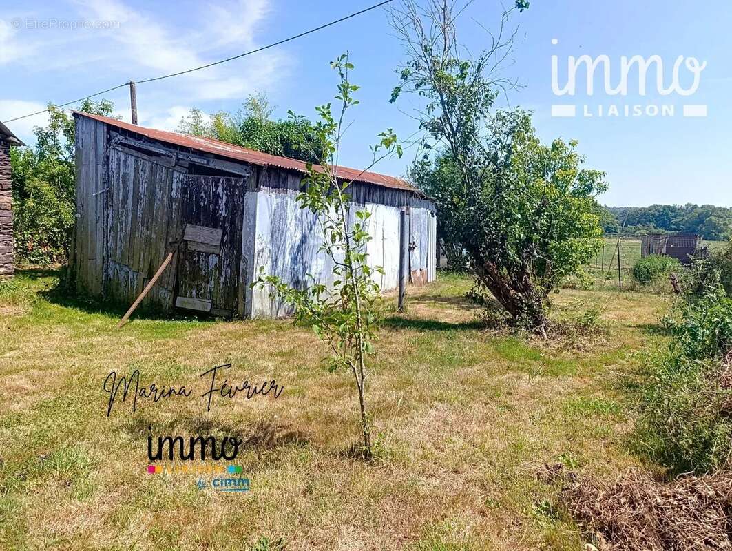 Maison à LES BRULAIS