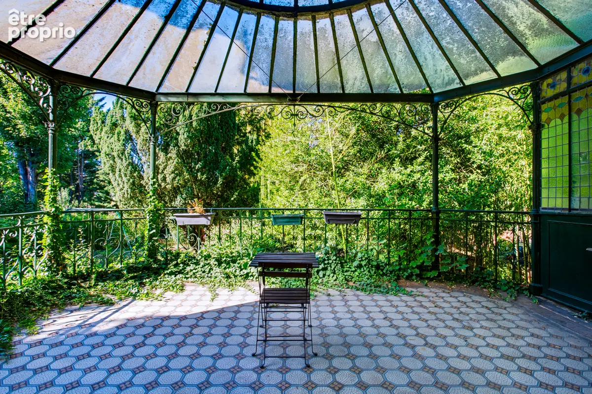 Meulière de 7 pièces à rénover sur 1343m² de terrain - photo 2