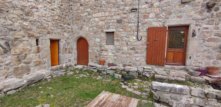 Maison à LE CHEYLARD