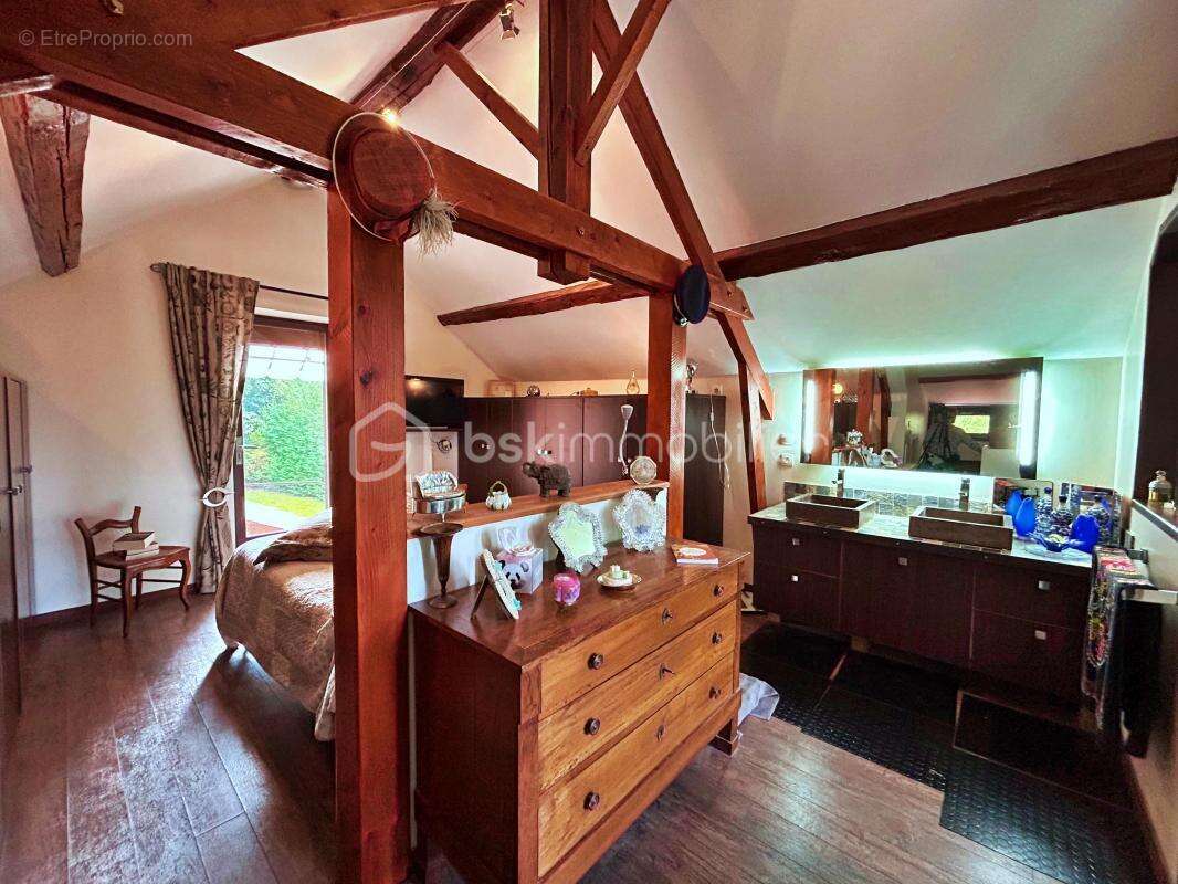 Maison à SAINT-LEGER-EN-YVELINES