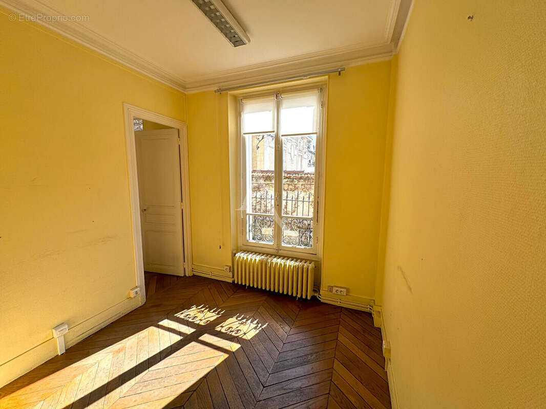 Appartement à FONTENAY-SOUS-BOIS