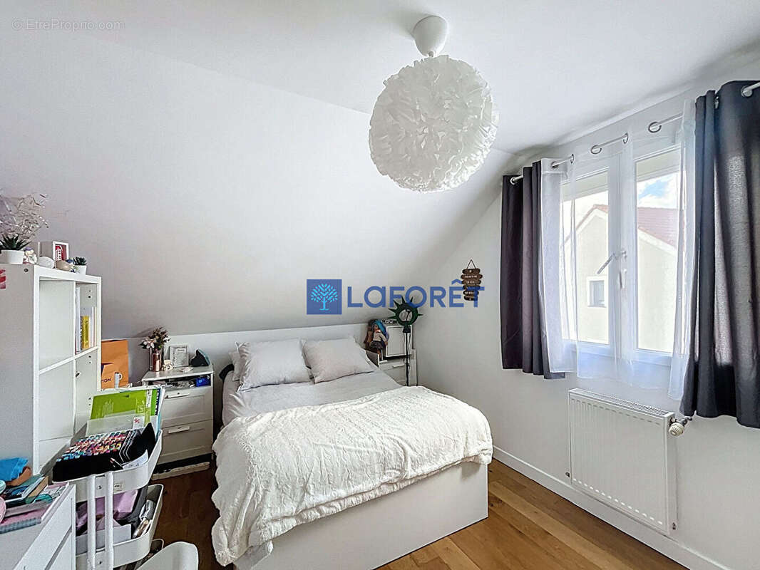 Maison à SAINT-GERMAIN-LES-CORBEIL