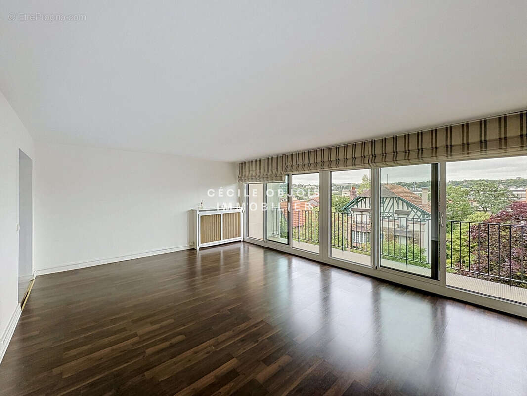 Appartement à SAINT-MAUR-DES-FOSSES
