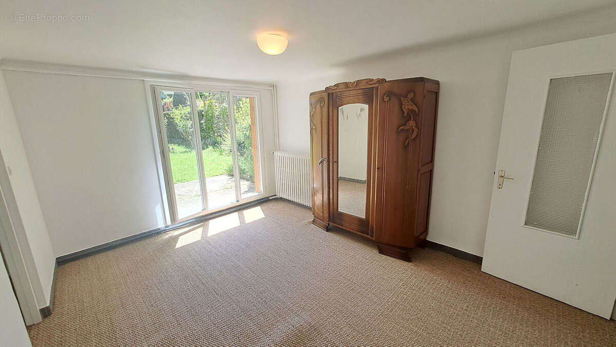 Maison à SAINT-REMY-LES-CHEVREUSE