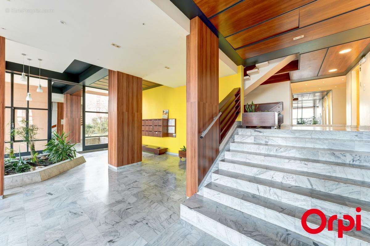 Appartement à CALUIRE-ET-CUIRE