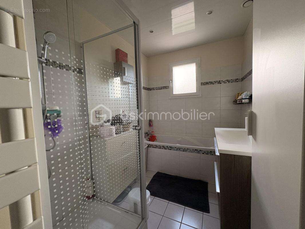 Maison à MANNEVILLE-SUR-RISLE