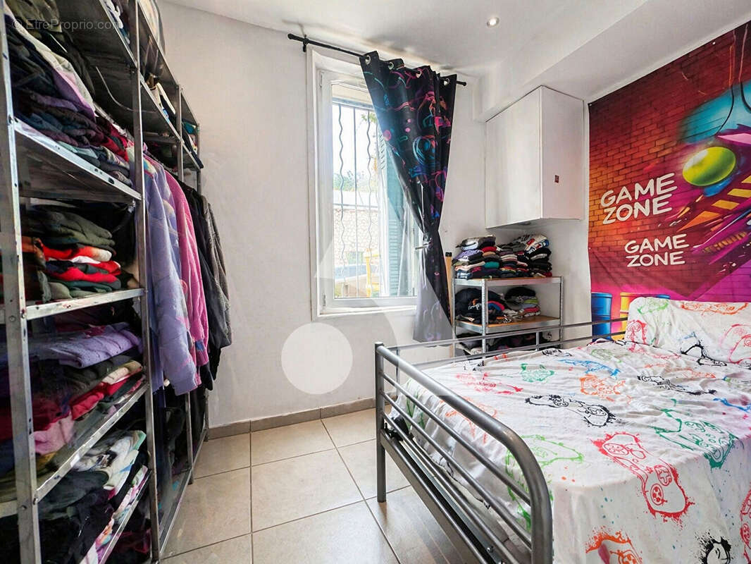Appartement à MARSEILLE-15E