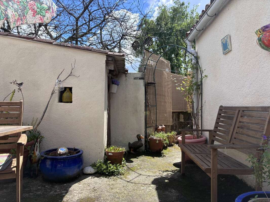 Appartement à MILLAC