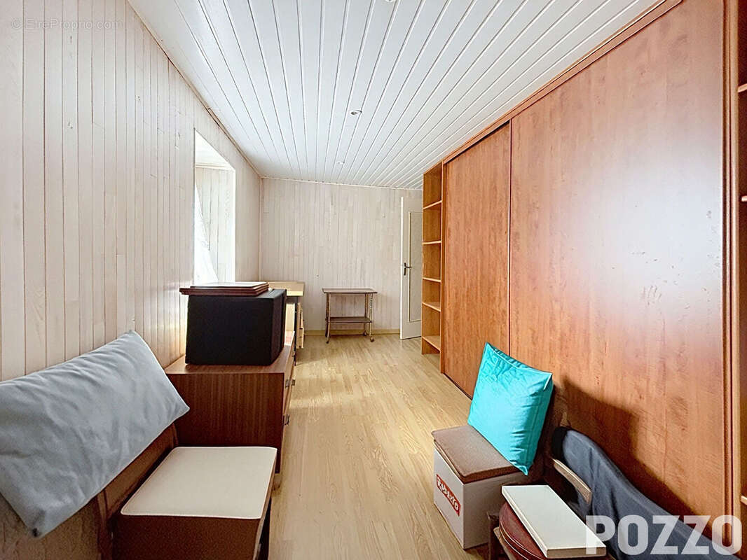 A Vendre - Saint Jean De La Haize - Maison 6 pièce(s) 127 m² - photo 13