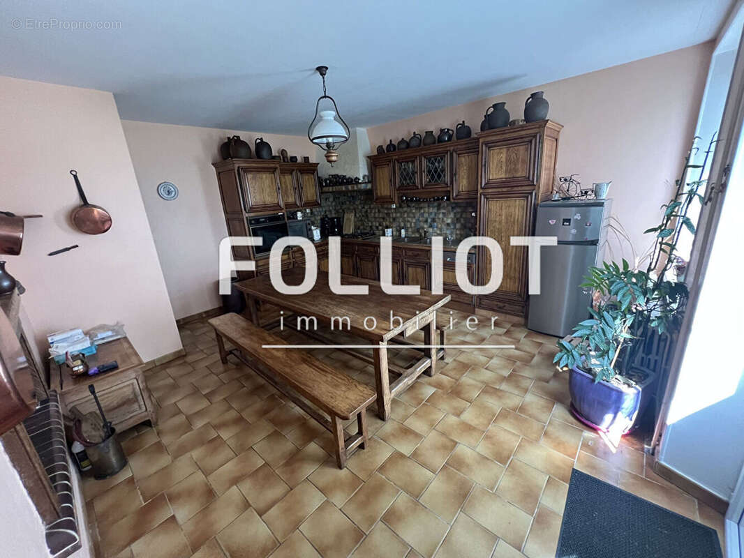 Maison à SAINT-JEAN-DE-SAVIGNY