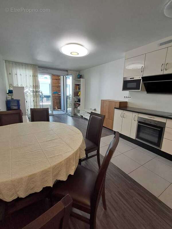 Appartement 58 m² à Romainville  - photo 4