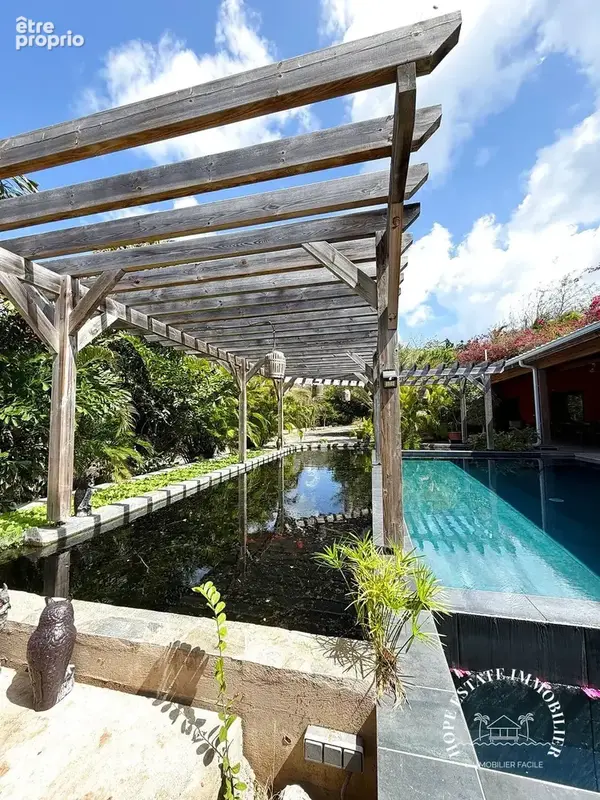 autre vue piscine