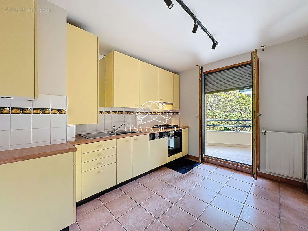 Appartement à LYON-1E