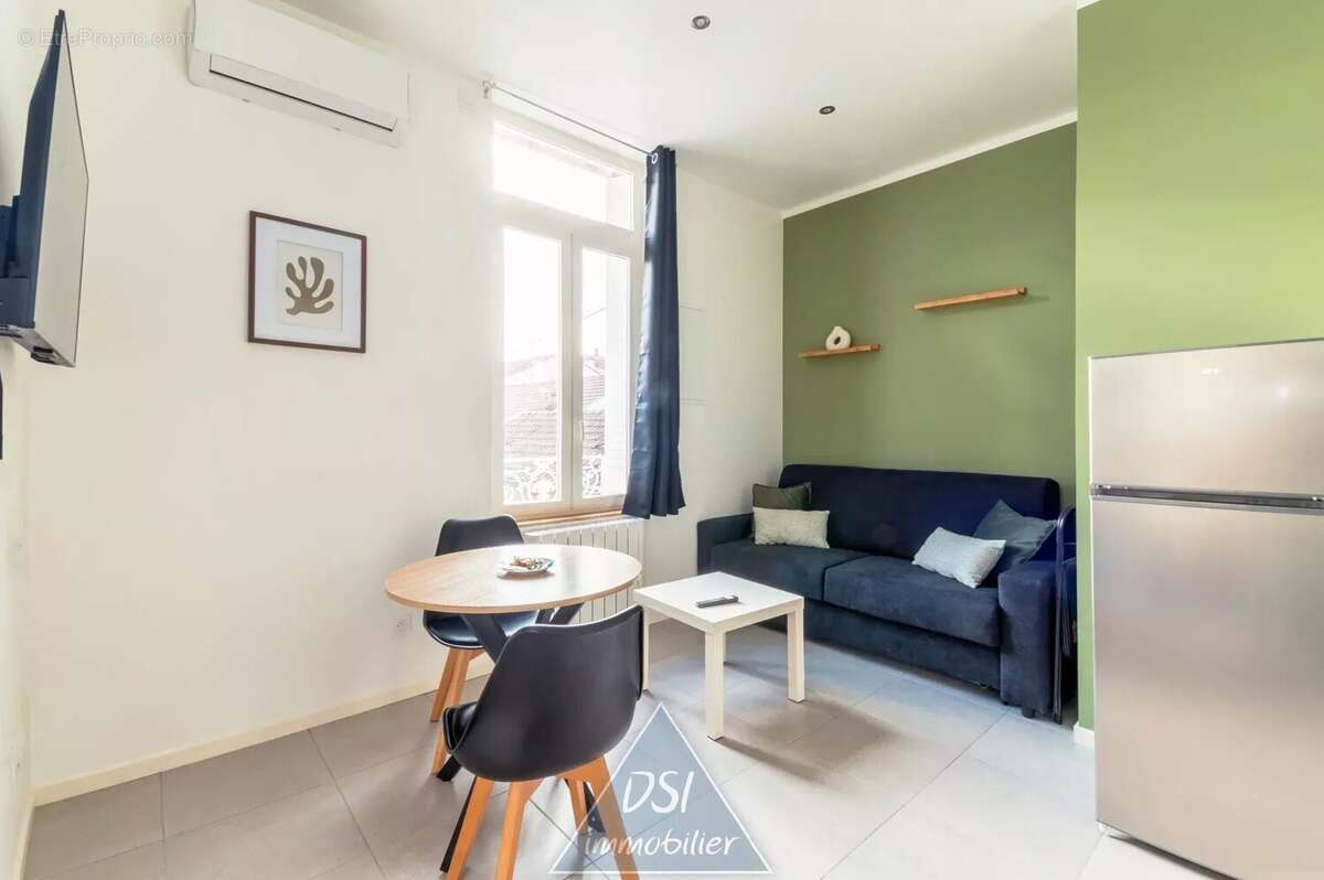 VILLEURBANNE HYPER-CENTRE – Ensemble immobilier en pleine propriété – 8 logements exploités en location meublée – Investissement - photo 9