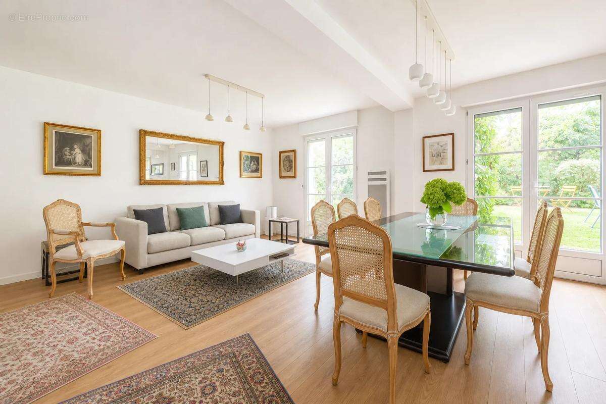 Appartement de 4 pièces de 80 m² situé à Garches - photo 9