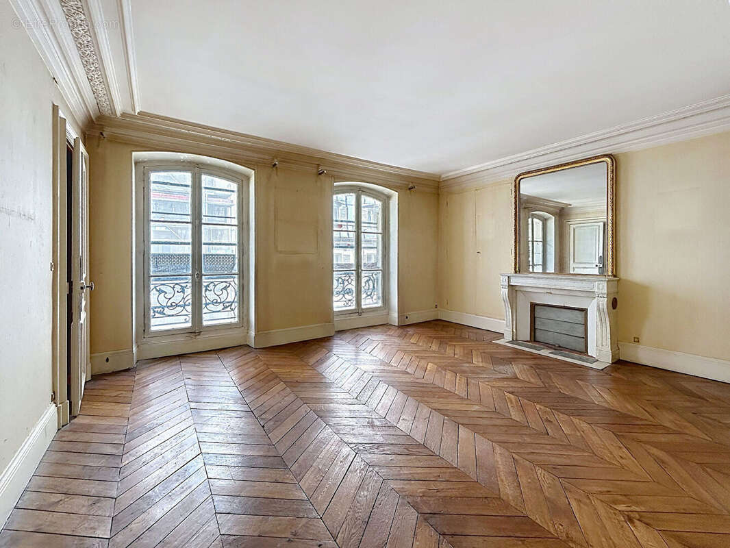 Appartement à PARIS-9E