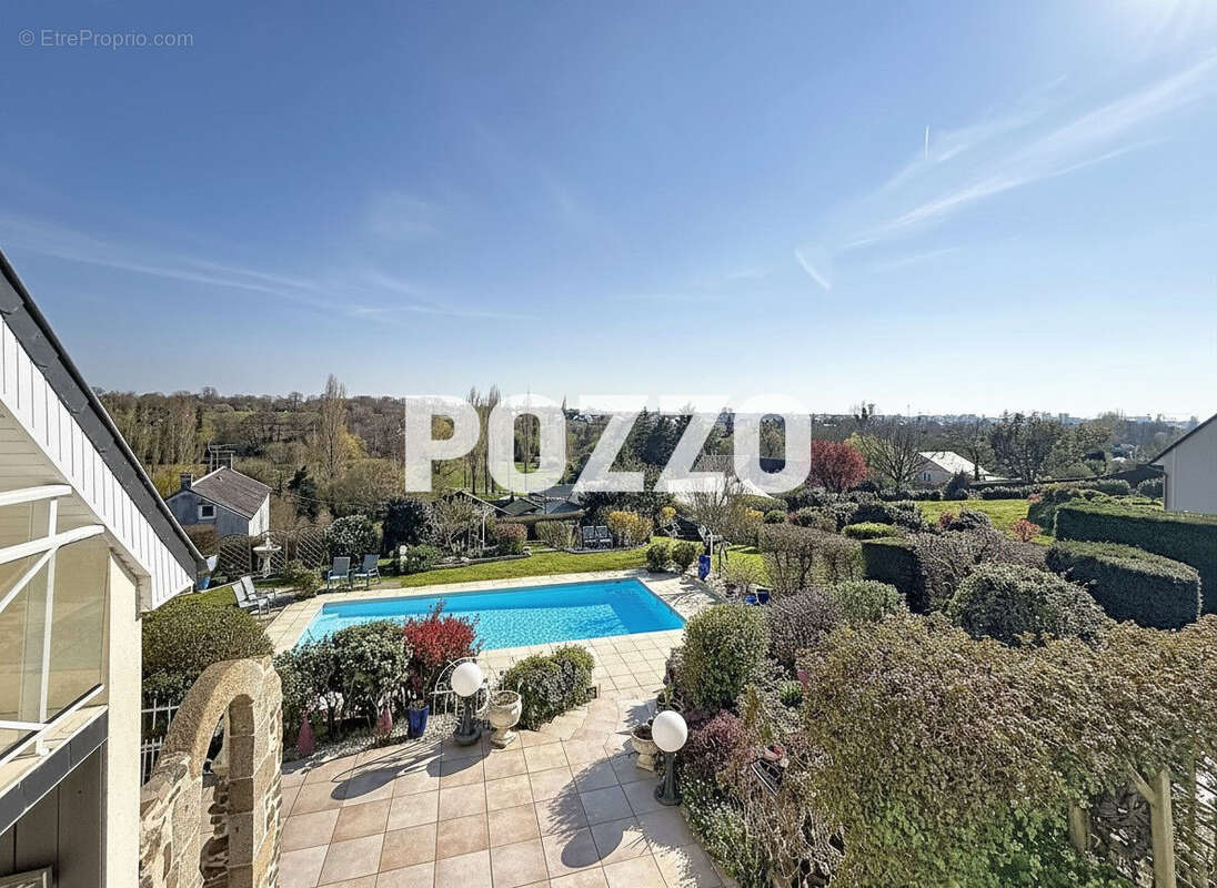 Maison à LONGUEVILLE