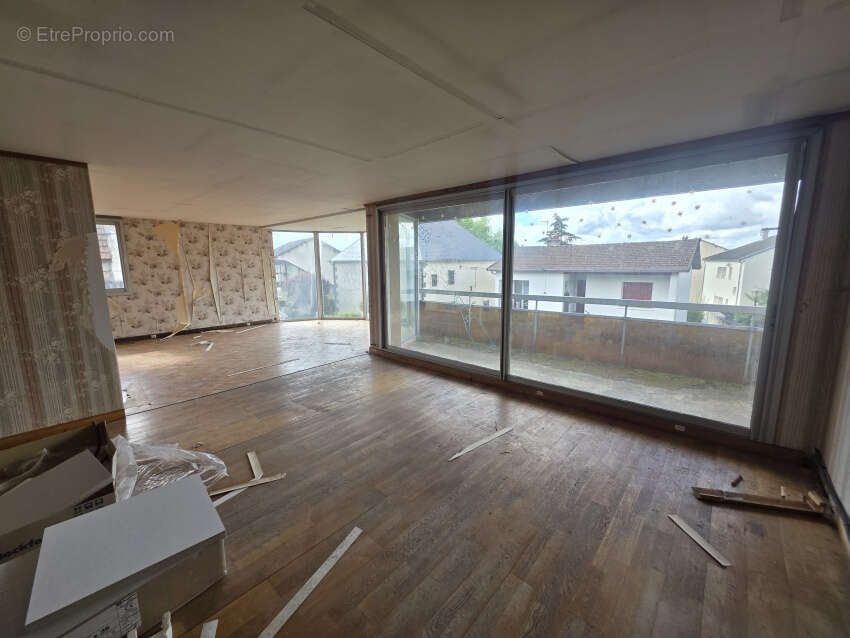 Appartement à SAINT-GEORGES-DE-MONS