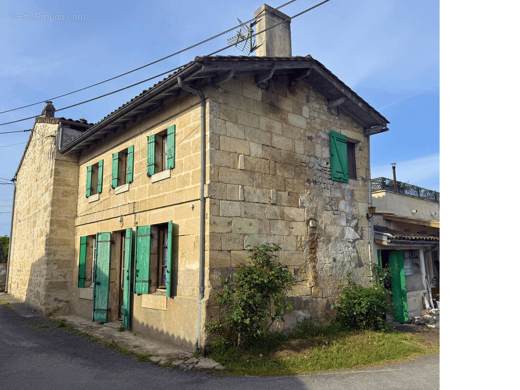 Maison à SAINT-LAURENT-D'ARCE