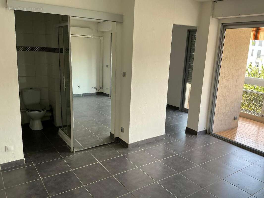   - Appartement à ANTIBES