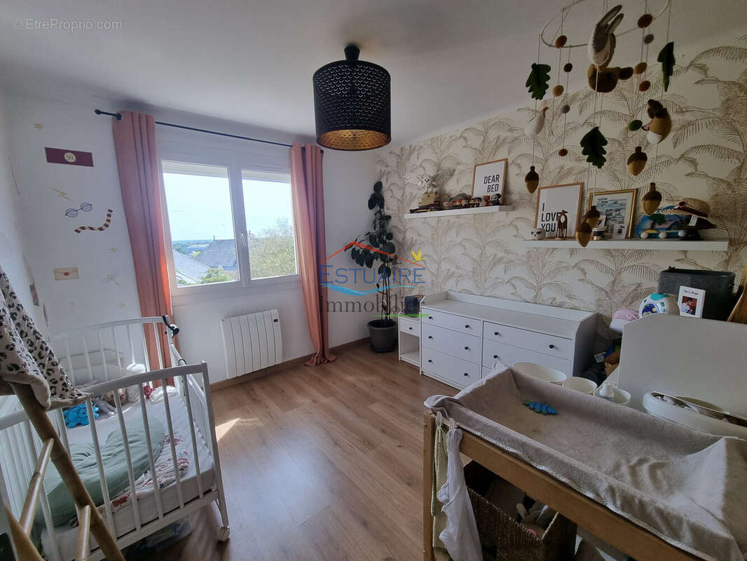 Maison 86 m² à Saint-Etienne-De-Montluc  - photo 7