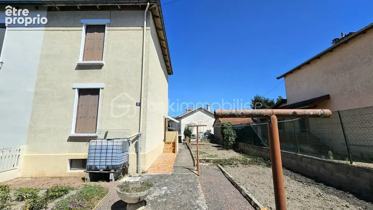 Roanne – maison de ville avec jardin, garage et sous-sol – prix attractif - photo 8
