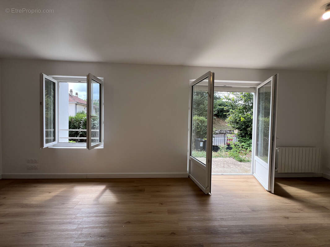 Maison à AIXE-SUR-VIENNE