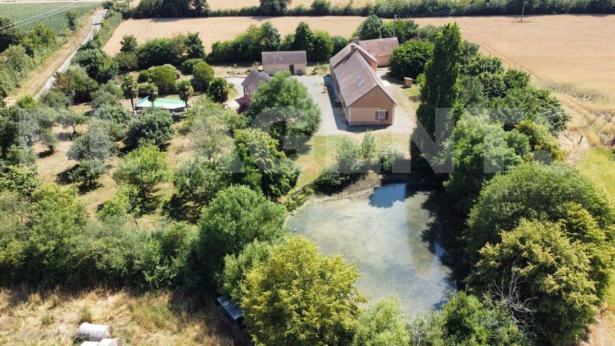 WhatsApp Image 2025-06-20 à 18 - Maison à PRECIGNE