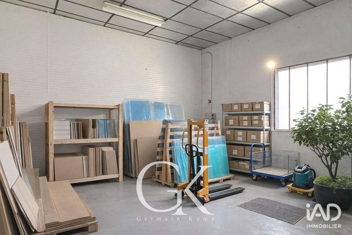 Photo 6 - Commerce à VEYRINS-THUELLIN