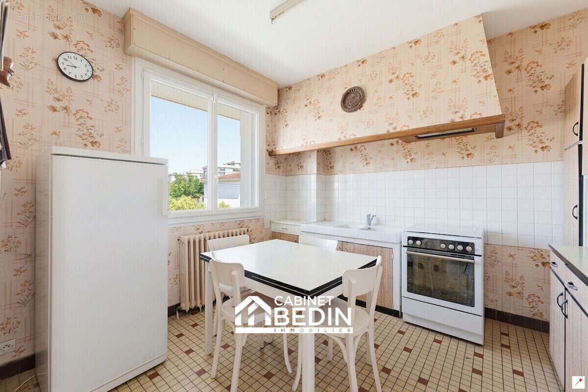 Maison 110 m² à Merignac  - photo 5