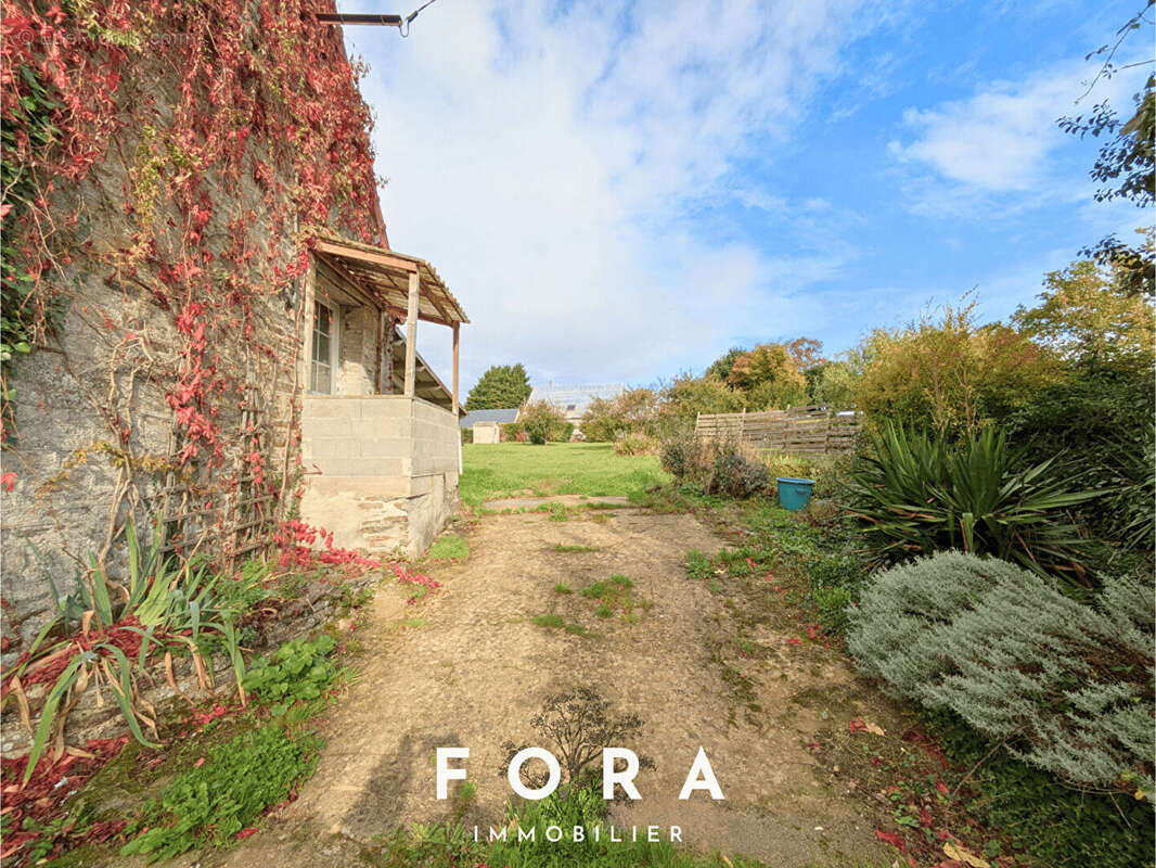 Maison à CONDE-SUR-NOIREAU