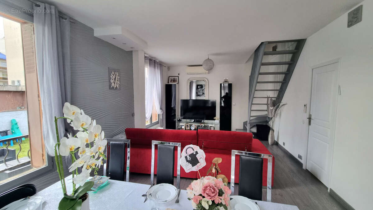 Maison à VILLEMOMBLE