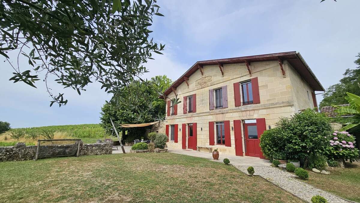 Maison à BOURG