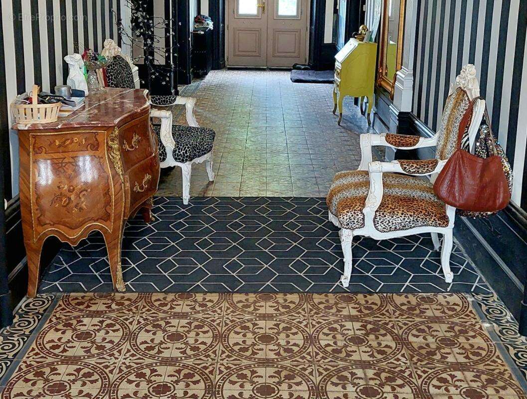 Maison à SAINT-PORCHAIRE