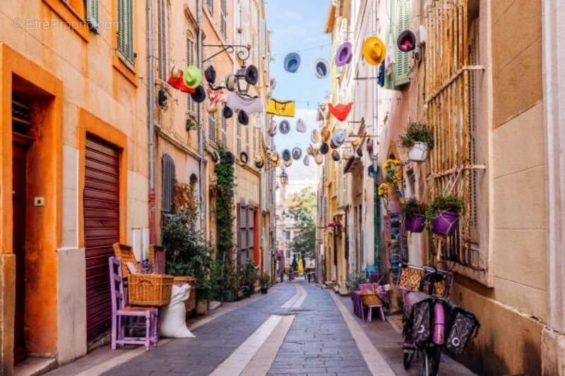 Appartement à MARSEILLE-2E