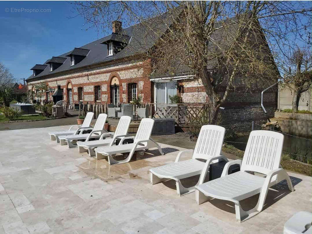 Propriété d'exception / Propriété de caractère - TERRES-DE-CAUX - 390 m² - 7 chambres - Piscine chauffée et couverte / SPA / sau - photo 11