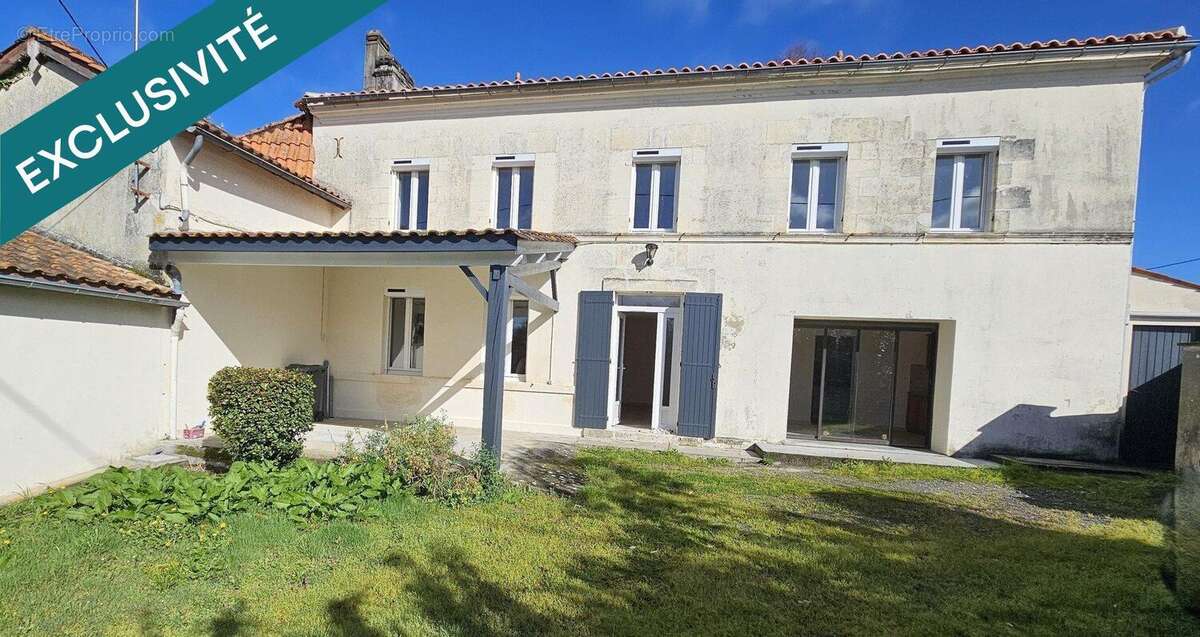 Photo 2 - Maison à BARBEZIEUX-SAINT-HILAIRE