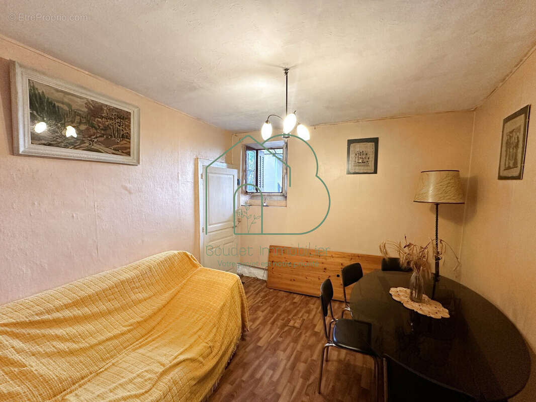 Maison 57 m² à Decazeville  - photo 5