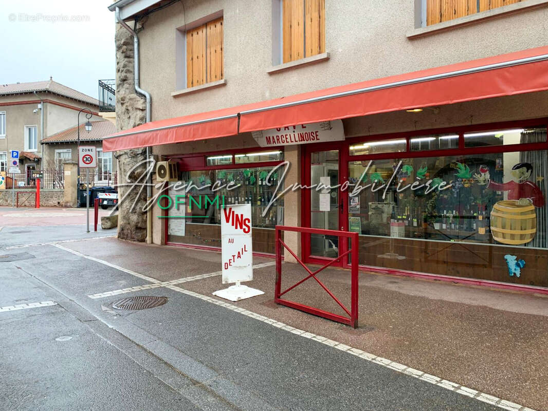 Commerce à SAINT-MARCELLIN-EN-FOREZ